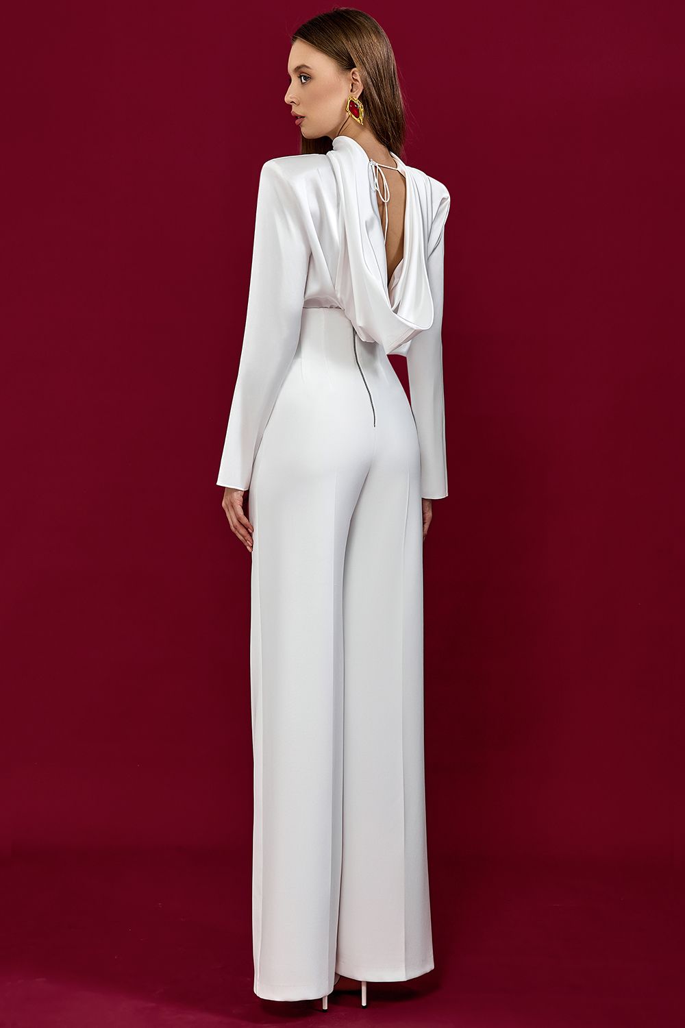 Pantalón estructurado con cinturón corsé