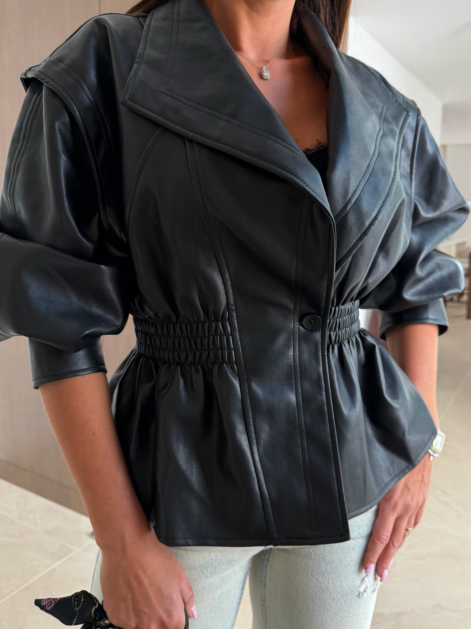 CHAQUETA PARSI DE PIEL ECOLÓGICA