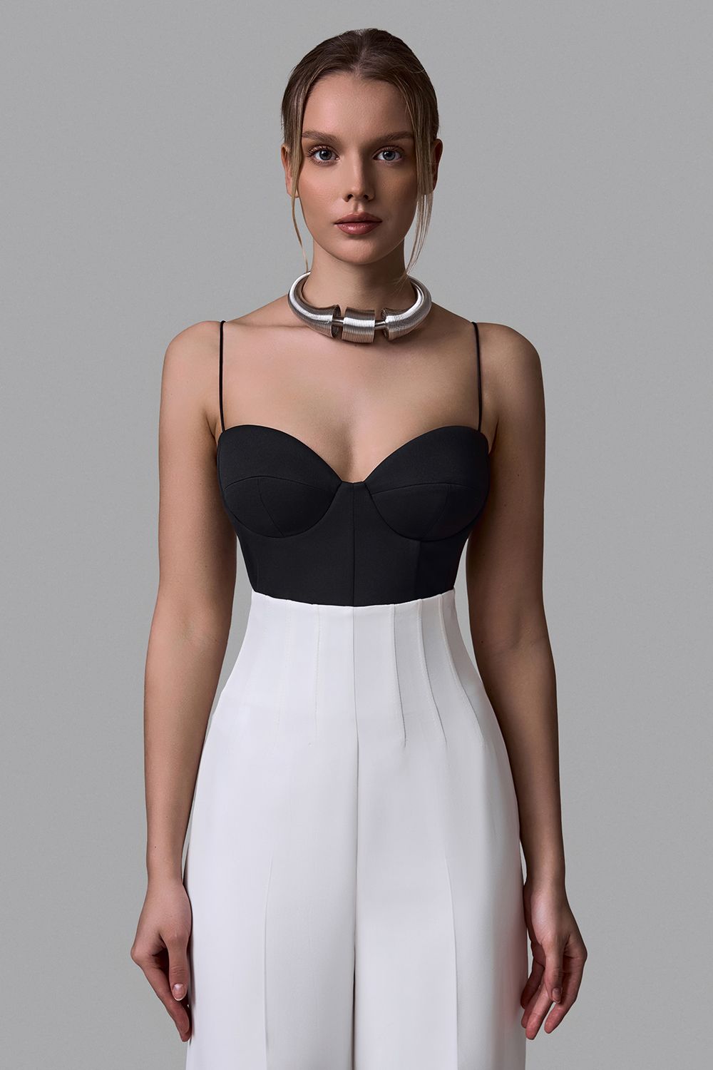 Top bustier con tirantes finos