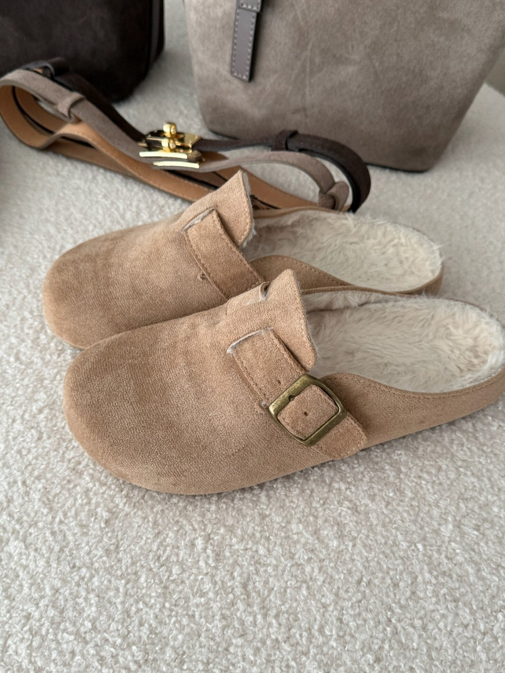 FLIP-FLOPS WITH A BUCKLE NALERIS MOCCA