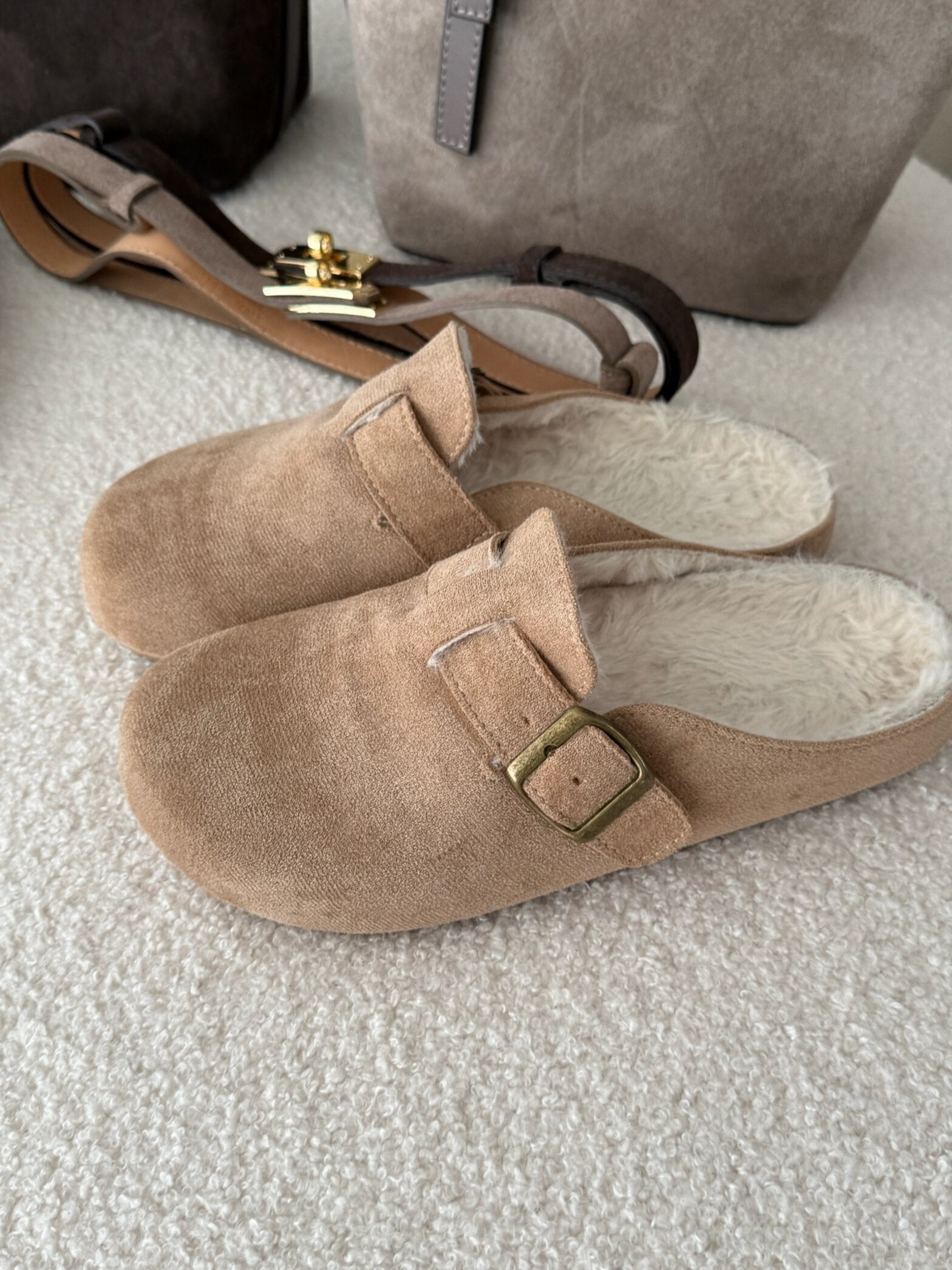 FLIP-FLOPS WITH A BUCKLE NALERIS MOCCA