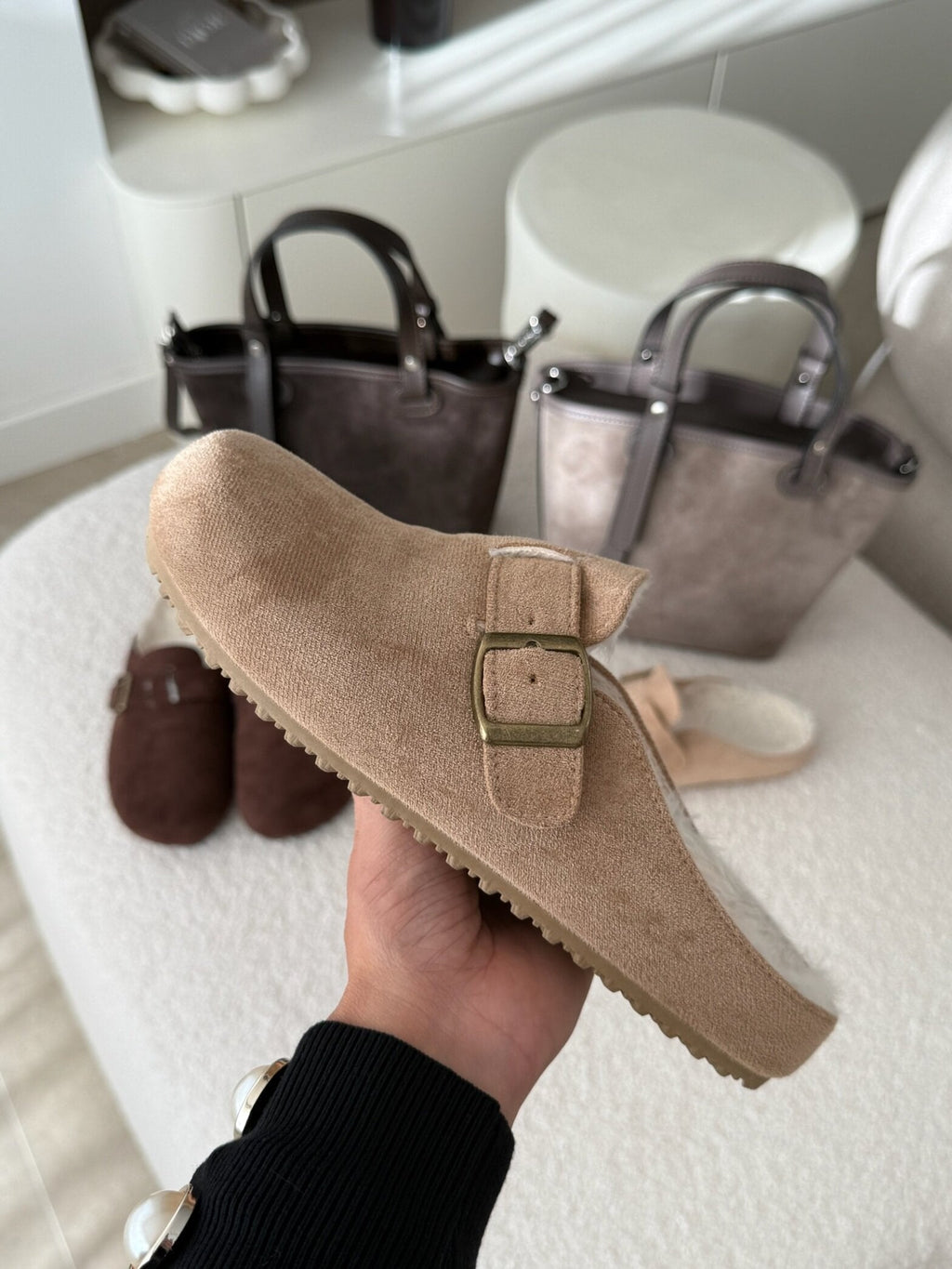 FLIP-FLOPS WITH A BUCKLE NALERIS MOCCA