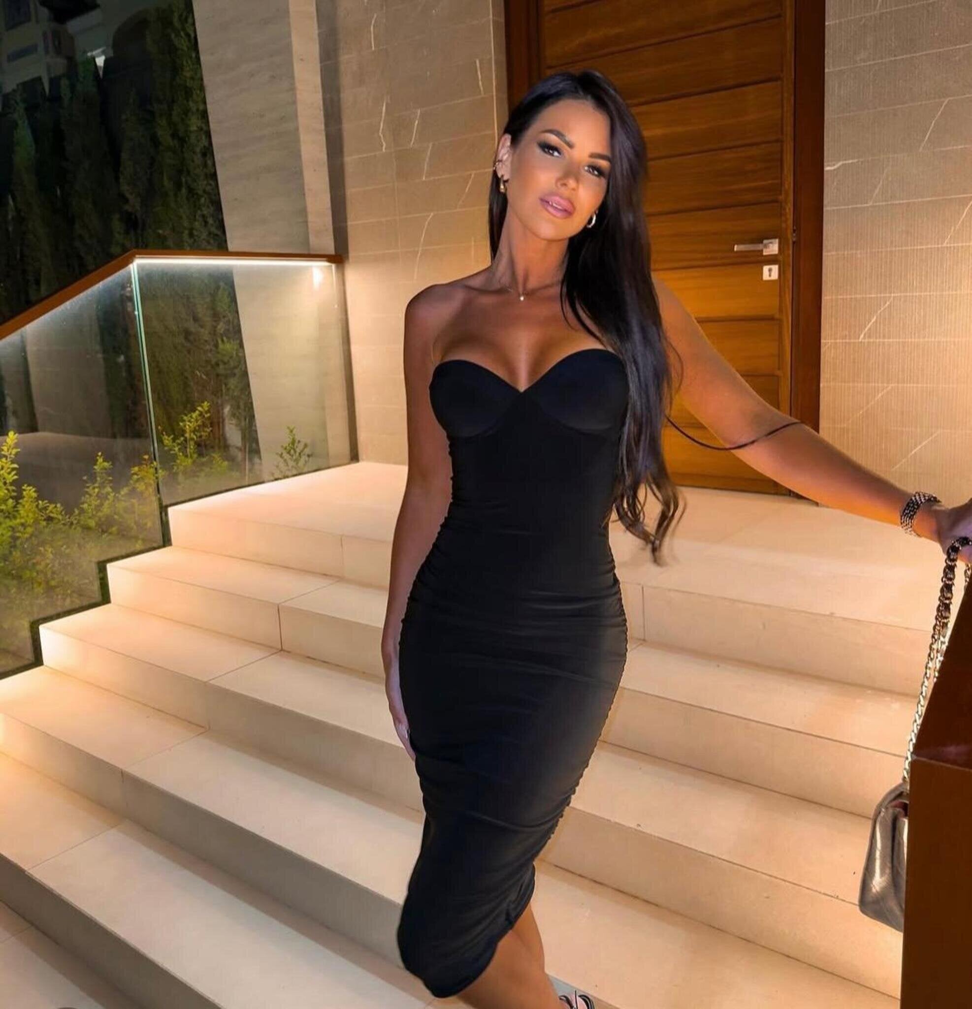 Vestido midi negro
